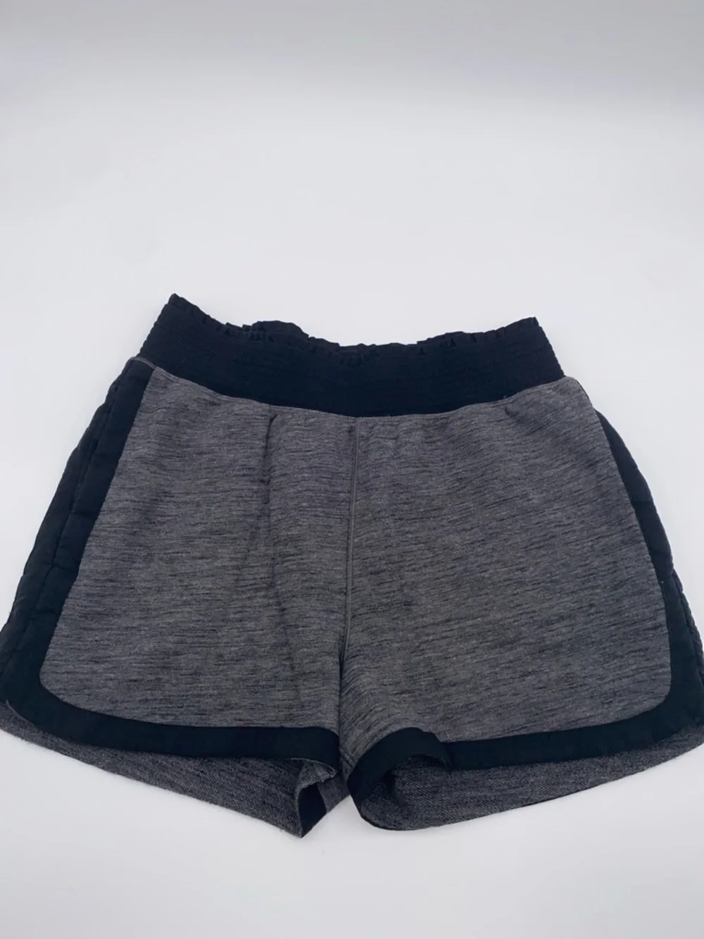 lululemon Varsity Heathered Gray Cotton shorts size 4 - Picture 1 of 8